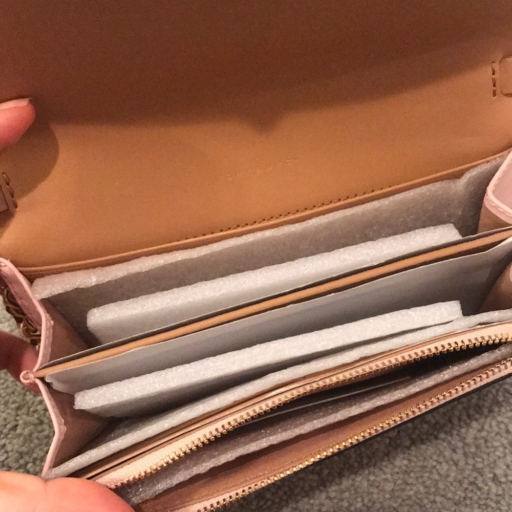 Tory Burch - Picture 2 of 3